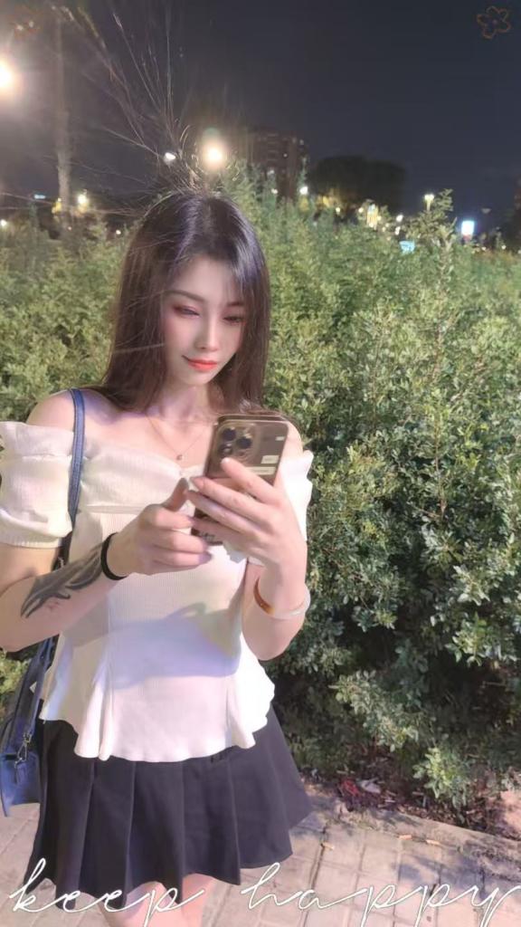 697224500: Chica busca chico en Valencia