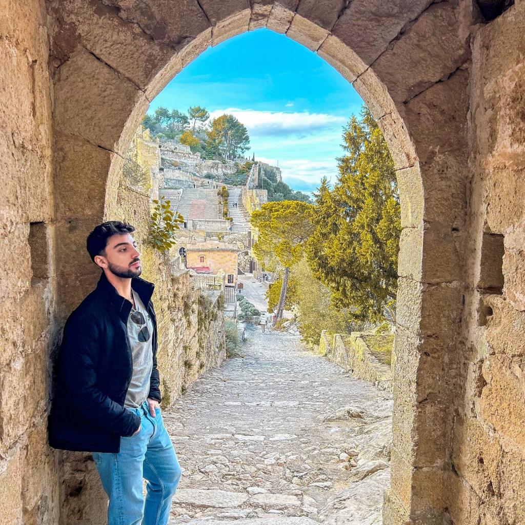 637705099: Chico busca chica en Navarra