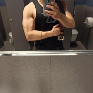 613834737: Chico busca chica en Madrid