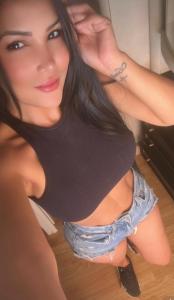 647312444: Chica busca chico en Albacete