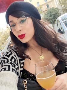 664123497: Travesti en Barcelona