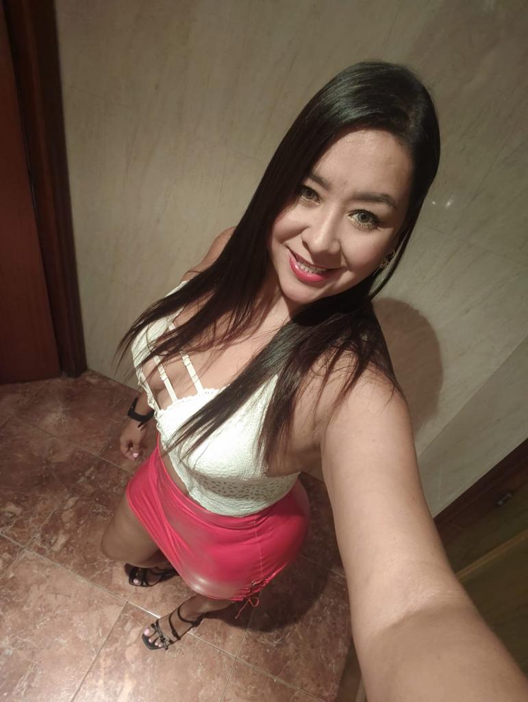 613609525: Chica busca chico en Málaga