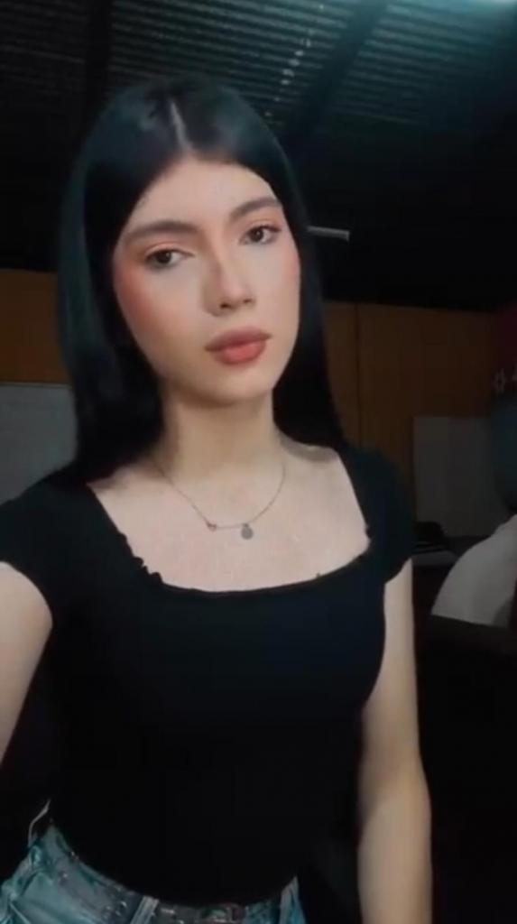 637947653: Travesti en Granada