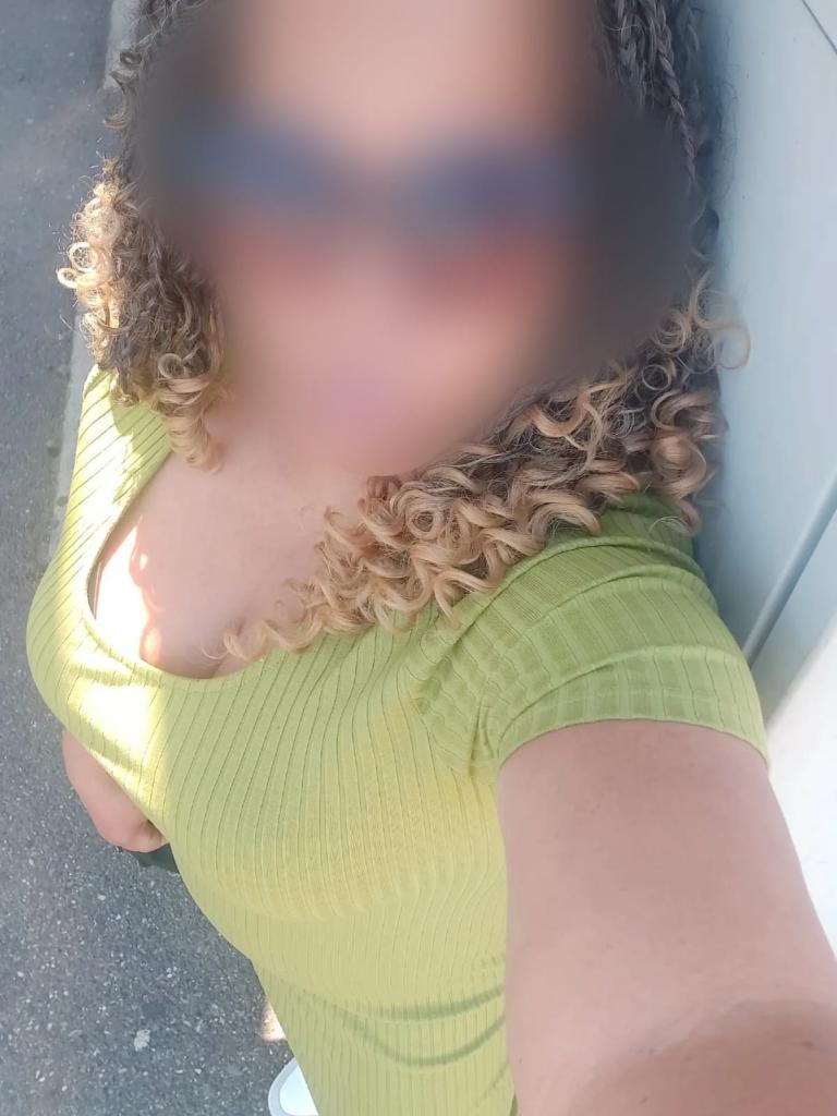 623609705: Chica busca chico en Málaga