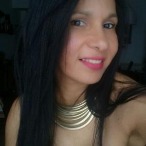 686215832: Chica busca chico en Huesca