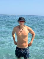 672190778: Chico busca chica en Barcelona