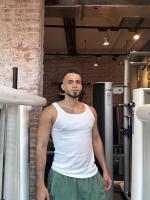 661002101: Chico busca chica en Barcelona