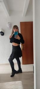 613571258: Chica busca chico en Barcelona