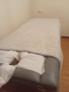 631914729: Chica busca chico en Zamora