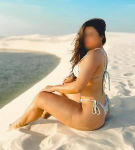 631844041: Chica busca chico en Cantabria