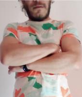 613989384: Chico busca chica en La Coruña