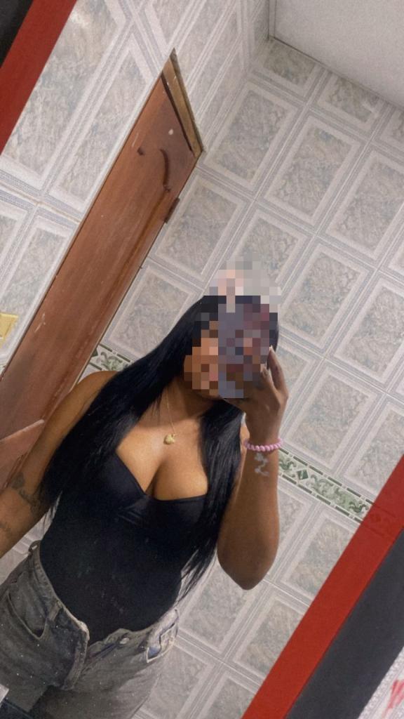 625683510: Chica busca chico en Huesca