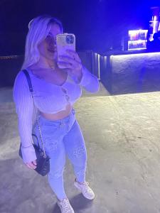 656394388: Chica busca chico en Pontevedra