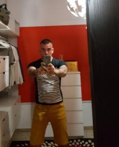 Chico busca chica en Las Palmas: 