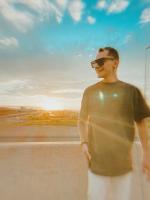 654863300: Chico busca chica en Valencia