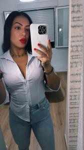 666321051: Chica busca chico en Barcelona