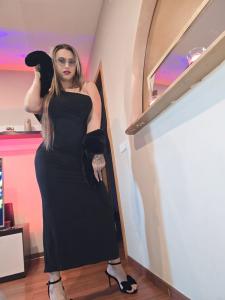 677942227: Transexual en Salamanca