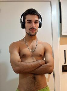 663341488: Chico busca chica en Madrid