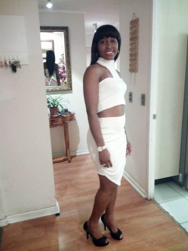 672098151: Chica busca chico en Sevilla