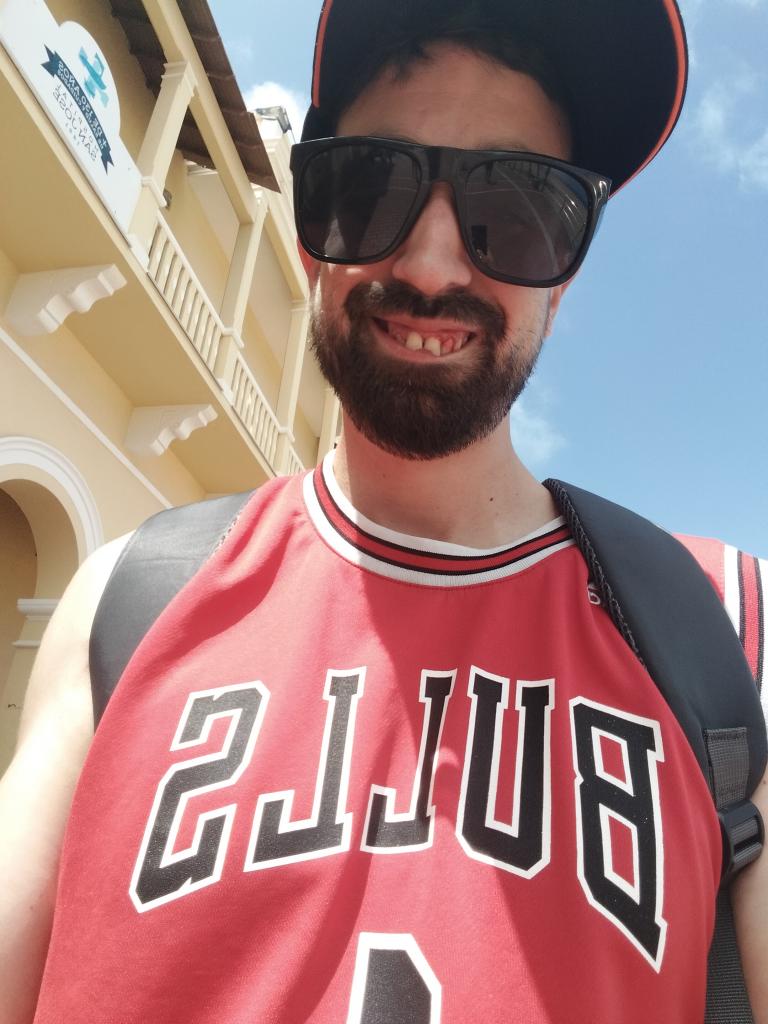 613872363: Chico busca chica en León