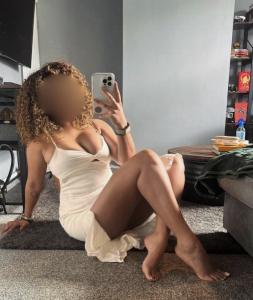 613407485: Chica busca chico en Alicante