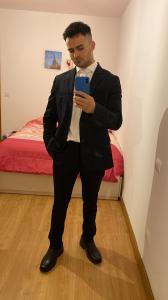 614738788: Chico busca chica en La Coruña