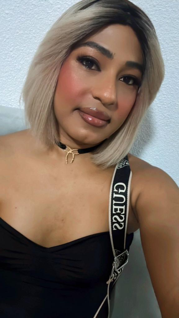 697633175: Travesti en Valencia