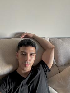 687204420: Chico busca chica en Barcelona