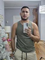 667839646: Chico busca chica en Valencia