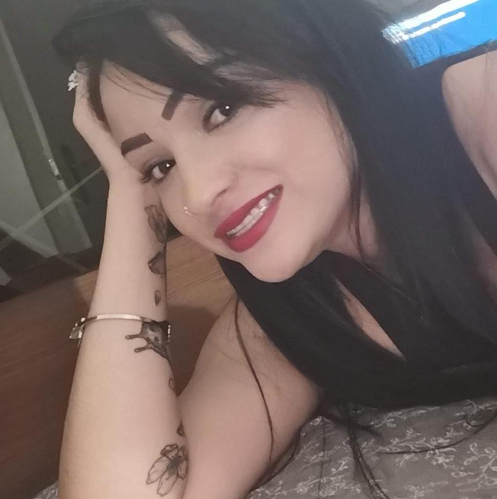 Chica busca chico en Sevilla: Chica busca chico