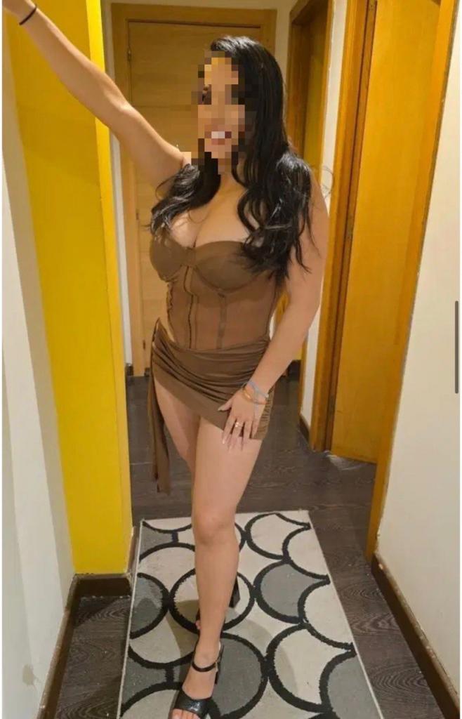 Chica busca chico en Málaga: Chica busca chico