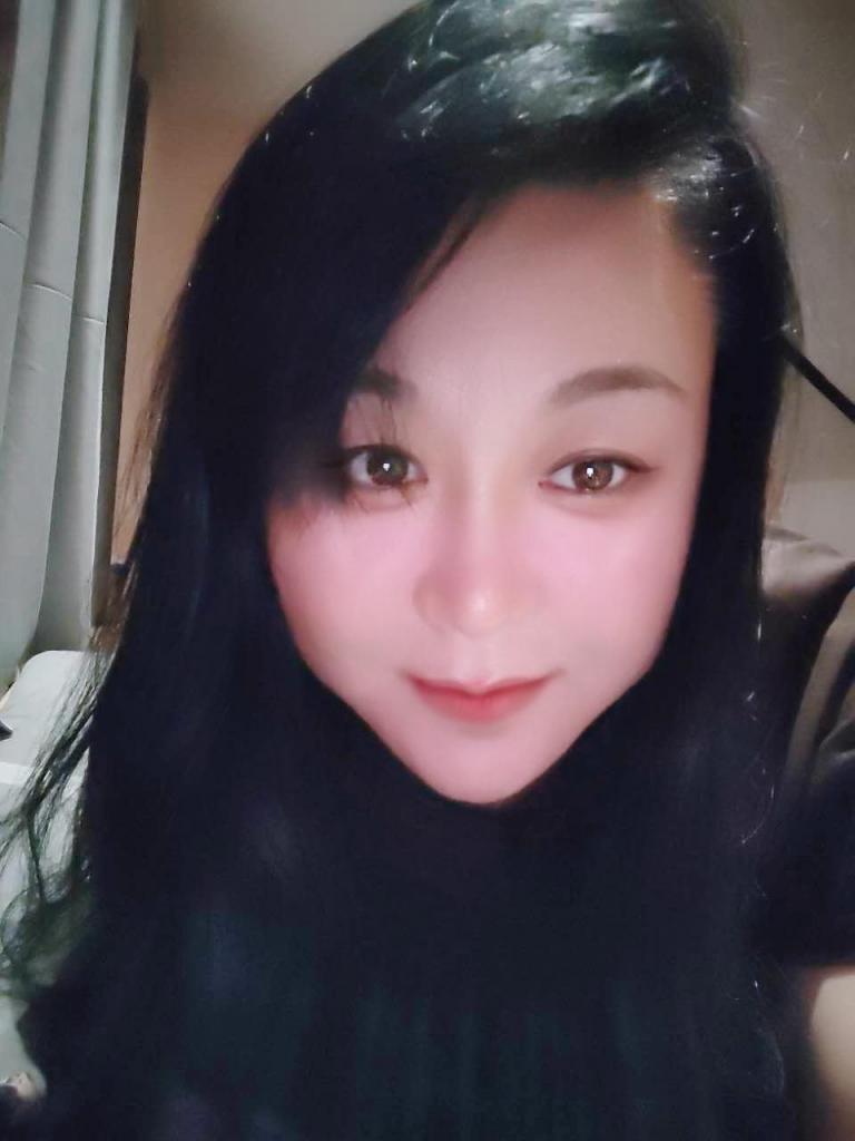 662401236: Chica busca chico en Barcelona