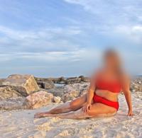 643779211: Chica busca chico en La Coruña