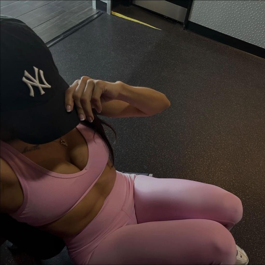 632828440: Chica busca chico en Málaga