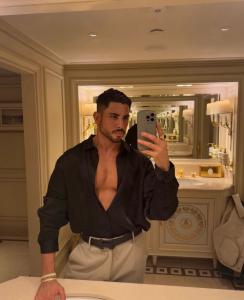 607855219: Chico busca chica en Madrid