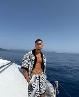 607855219: Chico busca chica en Madrid