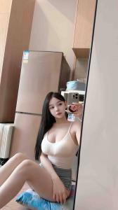 604160906: Chica busca chico en Barcelona