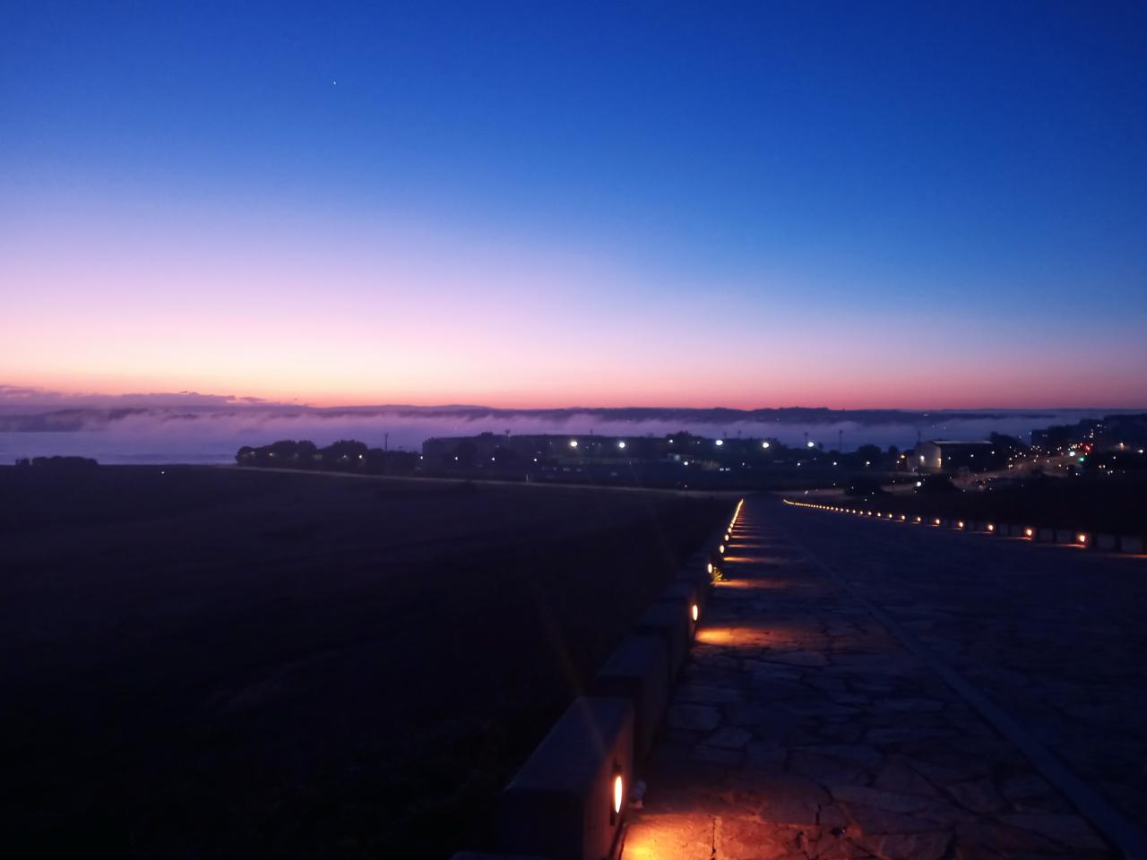 611166113: Chica busca chico en La Coruña