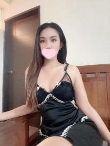 667389439: Chica busca chico en Madrid