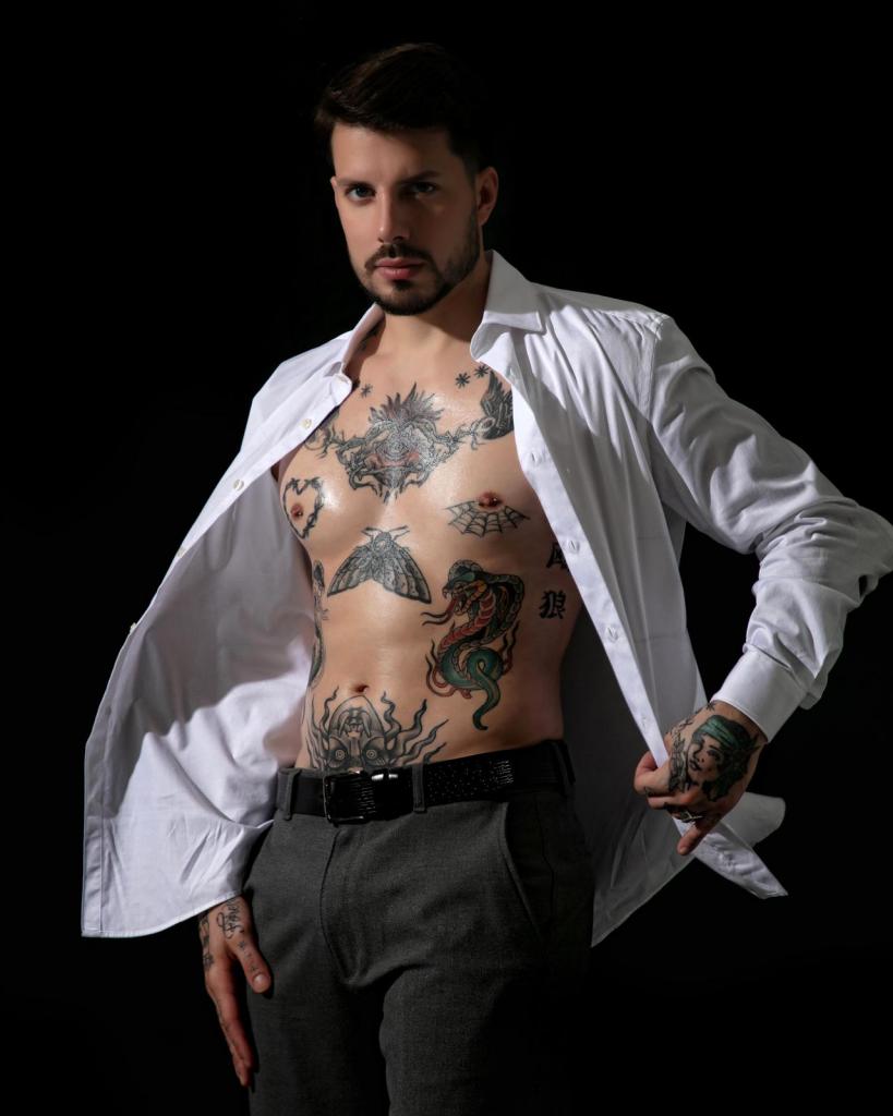 675597938: Chico busca chica en Barcelona