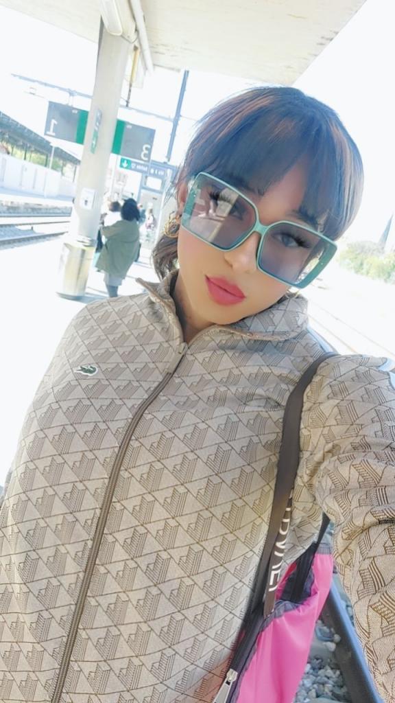 613757052: Transexual en Navarra