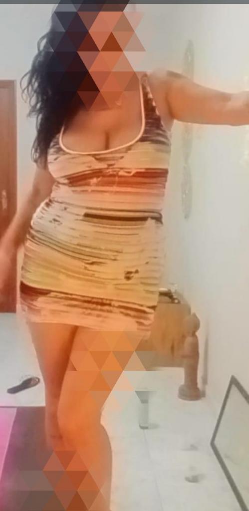 Chica busca chico en Tenerife: 