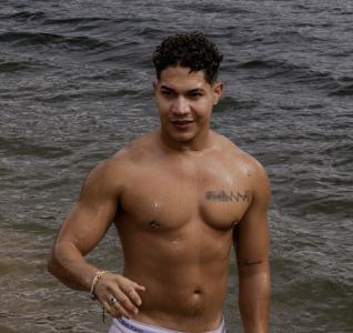 604394307: Chico busca chica en Madrid