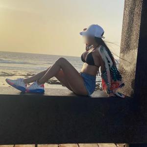 643856540: Chica busca chico en Navarra