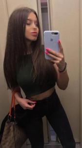 632240165: Chica busca chico en Sevilla