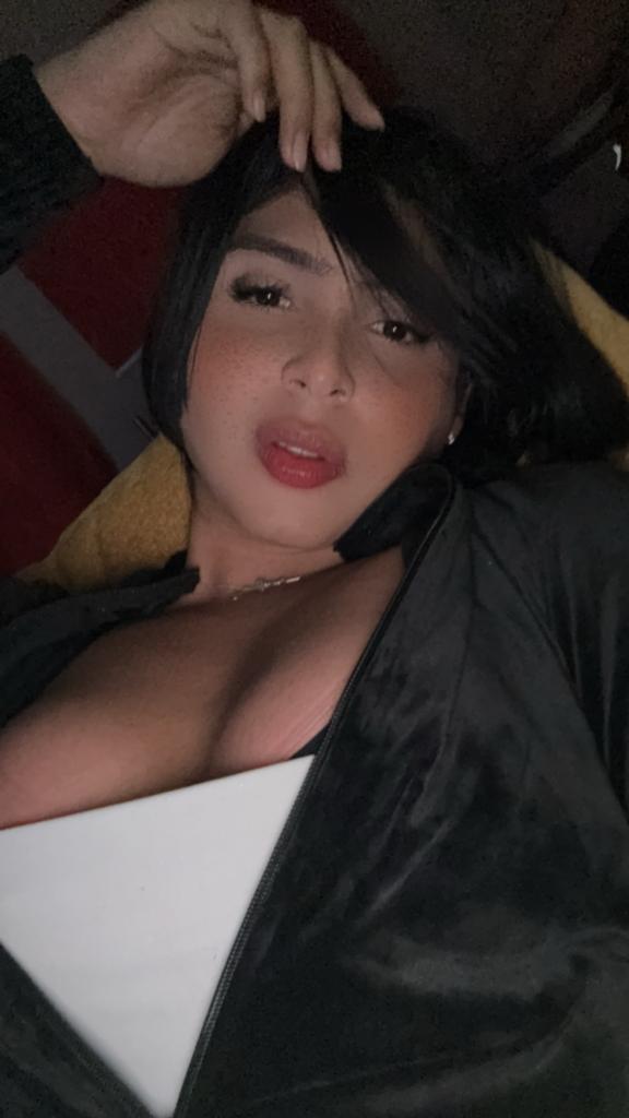 631765892: Transexual en Valencia