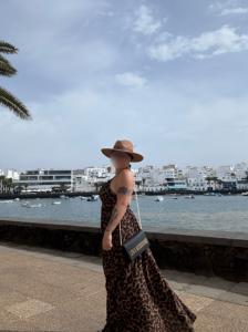 620433871: Chica busca chico en Lugo