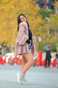 613202411: Chica busca chico en Barcelona