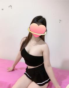 691593114: Chica busca chico en Barcelona