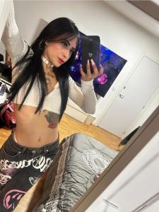 680726959: Chica busca chico en Madrid